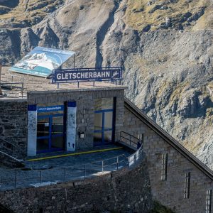 Die Großglockner Gletscherbahn auf der Kaiser-Franz-Josefs-Höhe liefert interessante Einblicke in die Geschichte des Pasterzen-Gletschers