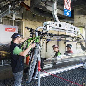 Nassfeld - bergwärts geht es per Seilbahn. Im Bild die Madritschenbahn