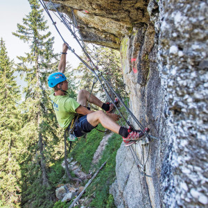 Nassfeld - das Felsenlabyrinth bietet ideale Übungsmöglichkeiten für Klettersteig-Einsteiger