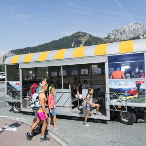 Nassfeld - der Piccolo-Express verbindet die Erlebniszentren Tressdorfer Alm, Sonnenalpe Nassfeld, Gartnkerkofel Sesselbahn miteinander