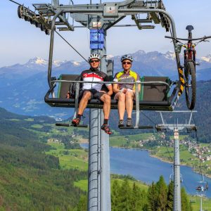 Weissensee - per Sesselbahn geht es hinauf zum Bike-Vergnügen