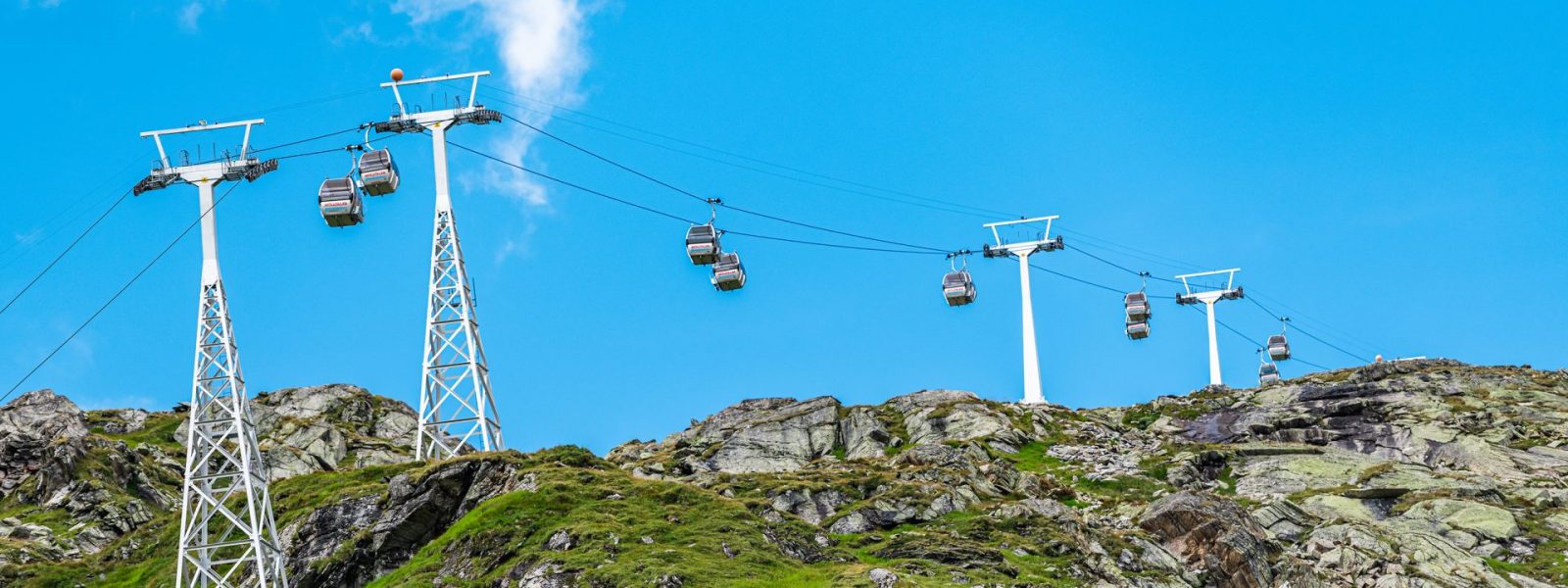 Die Eisseebahn, die bis auf 2.800 m hinauf führt