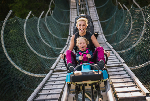 ÖFFNUNGSZEITEN – Sommer-Seilbahnbetrieb auf der Turracher Höhe:
14. Juni – 1. November 2024
DETAILS   
Die klare, frische Bergluft atmen, mit der Sonne um die Wette strahlen und dabei die sanfte, unverfälschte Kulisse der Noc…